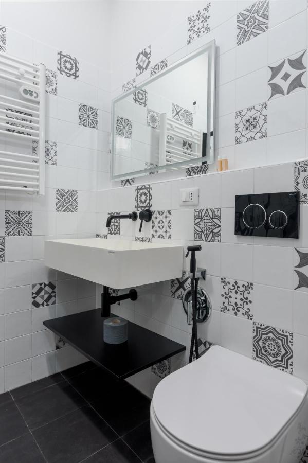 Appartamento Esclusivo 130 Mq + Terrazzo Via San Vincenzo Genova Esterno foto